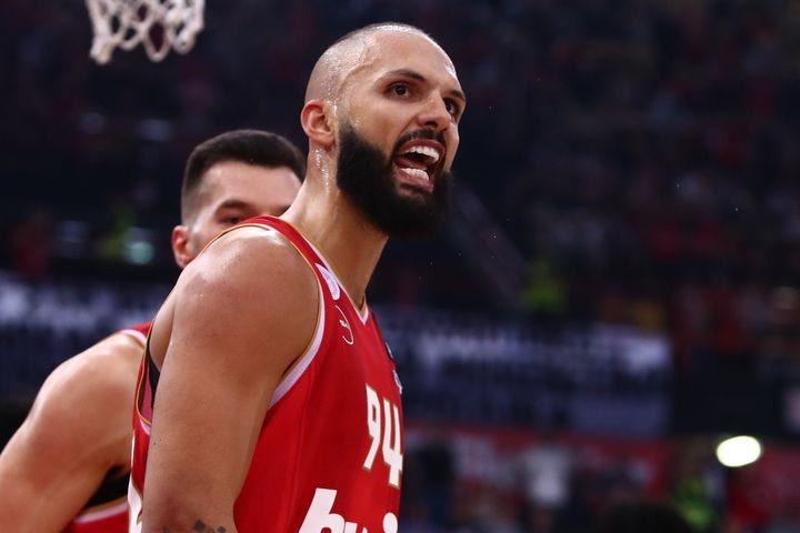 Η “κόκκινη μηχανή” έκανε την Μπασκόνια κιμά και τον Λάσο με αυτά που έβλεπε να αναπολεί τη Ρεάλ