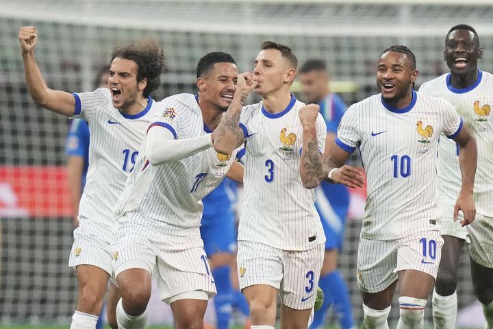 Ιταλία – Γαλλία 1-3: Οι Ραμπιό και Ντιν χάρισαν τη νίκη και την πρωτιά στην ομάδα του Ντεσάμπ