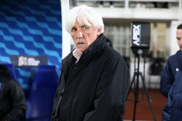 Τα πεινασμένα σκυλιά του Γιοβάνοβιτς και ο “baby face” Μουζακίτης