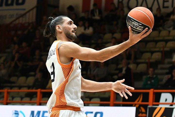 Καραγιαννίδης: “Θέλω να κυνηγήσω τα όνειρα μου, με αγκάλιασαν στον Προμηθέα”