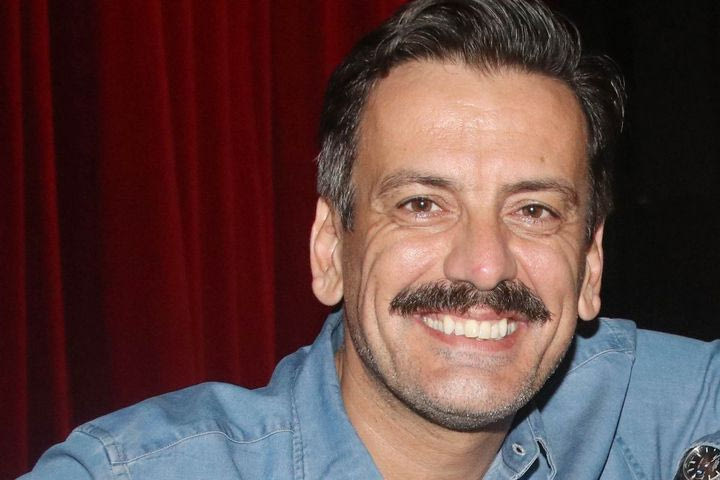 Θάνος Κιούσης: Η φωτογραφία με τη σύζυγό του σε ταβέρνα. «Λαίδη και αλήτης» vibes
