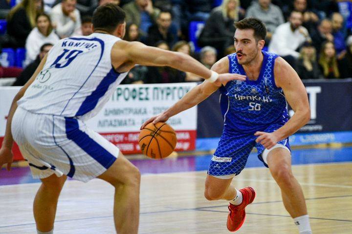 Elite League: Παπαρέγκας και Μαστρογιαννόπουλος οδήγησαν τον Ηρακλή σε διπλό στην Αμαλιάδα, συνεχίζει πρώτη η Μύκονος με σωτήριες βολές του Φιλιππάκου