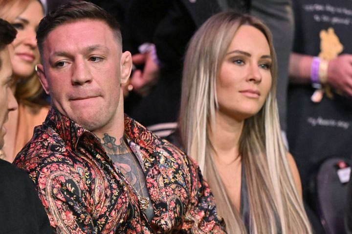 Κόνορ ΜακΓκρέγκορ και Ντι Ντέβλιν: Η αγάπη τους παραμένει σταθερή παρά τη δικαστική απόφαση της ενοχής του για βιασμό