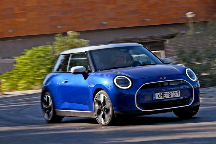 Δοκιμή του νέου ηλεκτρικού Mini Cooper SE των 218 ίππων