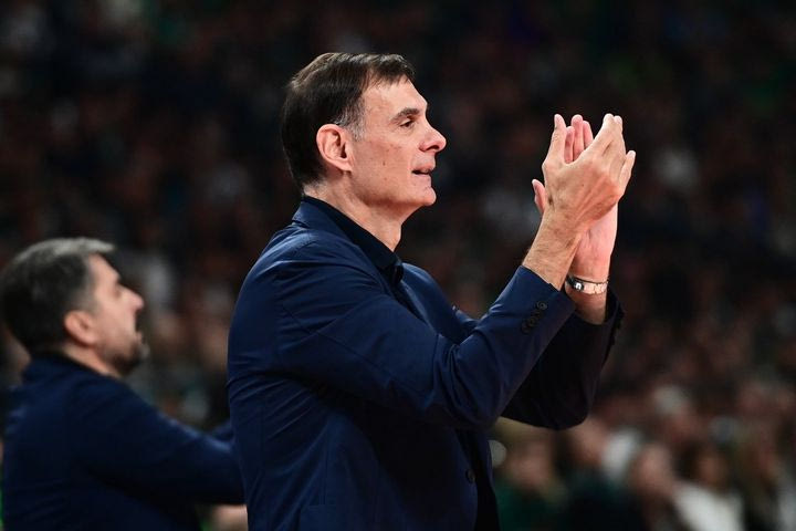 Μπαρτζώκας: “Ευχαριστώ τους προέδρους και τον κόσμο για τη μεταγραφή του Φουρνιέ”