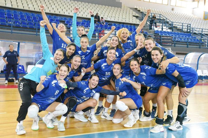 Γιαγκόντινα – Νέα Ιωνία 23-23: Η ισοπαλία τη βόλεψε και προκρίθηκε στους 16 του Challenge Cup