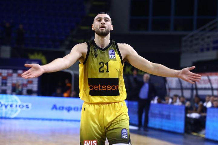 Ο Ολυμπιακός έκλεισε τον Νετζήπογλου