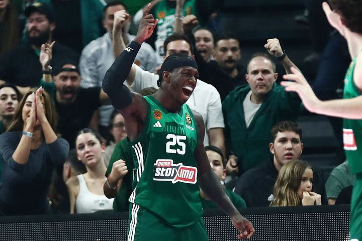 EuroLeague: Η ηχηρή τάπα του Ναν και η άψογη συνεργασία Σλούκα-Γιούρτσεβεν δεσπόζουν στο Top-10 της 9ης αγωνιστικής