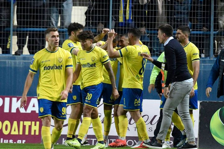 Παναιτωλικός – Άρης 2-1: Ο Μπελεβώνης στο 90+10′ ξέρανε τους Θεσσαλονικείς σε δραματικό ματς και οι Αγρινιώτες συνεχίζουν ψηλά