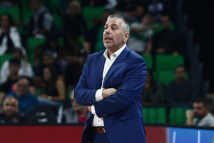 Παπαθεοδώρου: “Ήμασταν τρεις προπονητές εγκλωβισμένοι σε ένα αυτοκίνητο στο Φρίμπουργκ, ο πεινασμένος Καραγιαννίδης αποτελεί παράδειγμα”