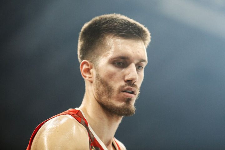 Ερυθρός Αστέρας – Μπάγερν 101-77: Μαγικός Πετρούσεβ, επική νίκη για τους Σέρβους του Σφαιρόπουλου