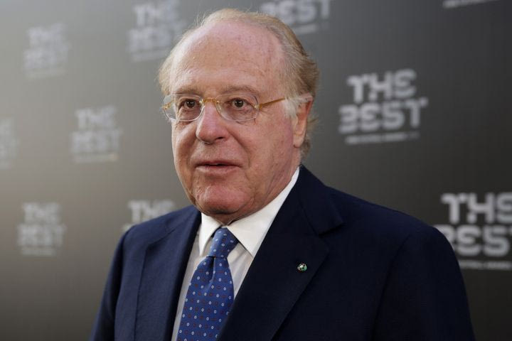 Σκαρόνι: “Είμαι πρόεδρος της μοναδικής πραγματικής ομάδας του Μιλανου”