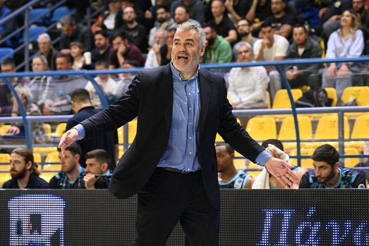 Άρης: Σιγάλας και Βετούλας οι επικρατέστεροι για τον πάγκο των “κιτρίνων”