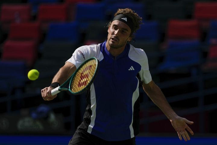 Τσιτσιπάς: “Πλέον κινούμαι προς τη σωστή κατεύθυνση”