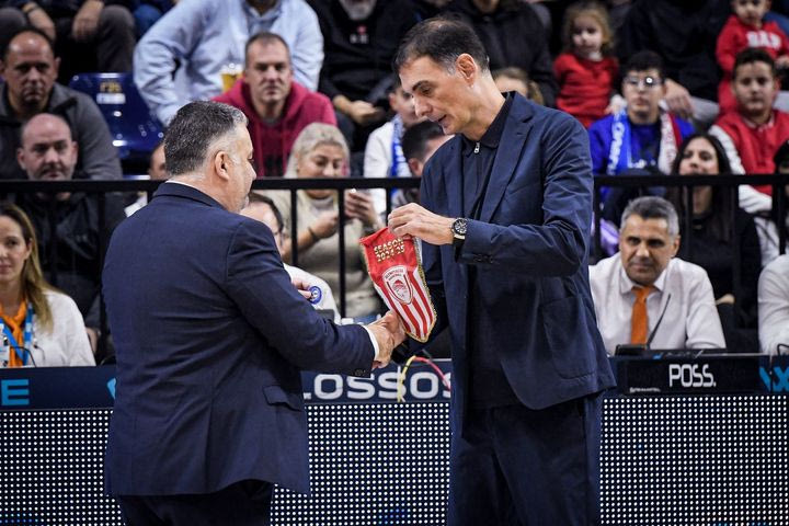 Μπαρτζώκας: “Ο Βεζένκοβ ήταν εξαντλημένος, τα 15 λεπτά του Σπάρταλη ήταν σημαντικά για τον Μιλουτίνοβ”