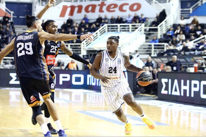 ΠΑΟΚ – Προμηθέας 86-73: Ο Δικέφαλος λύγισε τους Πατρινούς με οδηγό τον Μπάρτλεϊ και πανηγύρισε την τέταρτη νίκη του στη Stoiximan GBL