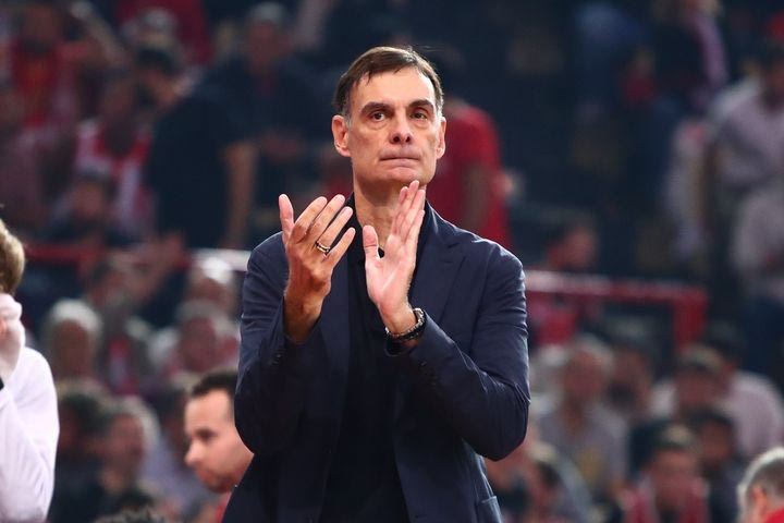 Ο Μπαρτζώκας αποθέωσε τον Παπανικολάου: “Το να είσαι πιστός σε μία ομάδα είναι πολύ ιδιαίτερο, ειδικά στον αθλητισμό των ημερών μας