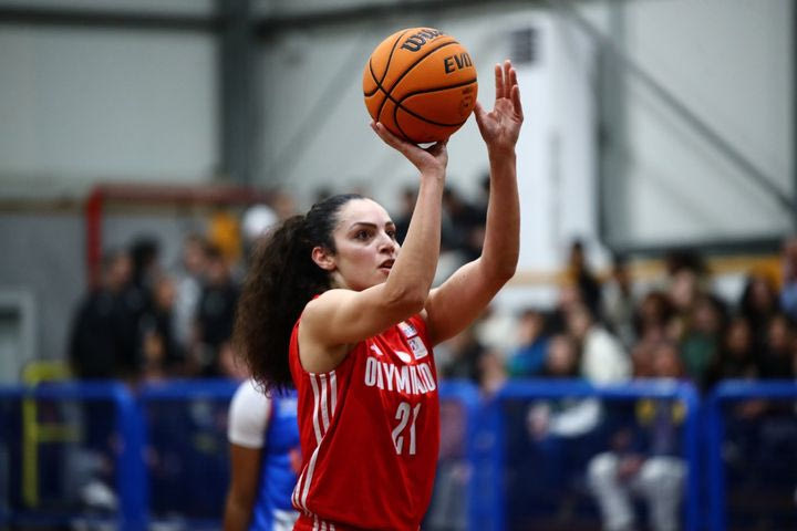 Αμύντας – Ολυμπιακός 49-81: Οι ερυθρόλευκες προκρίθηκαν εμφατικά στο Final Four του Κυπέλλου με κορυφαία τη Χριστινάκη