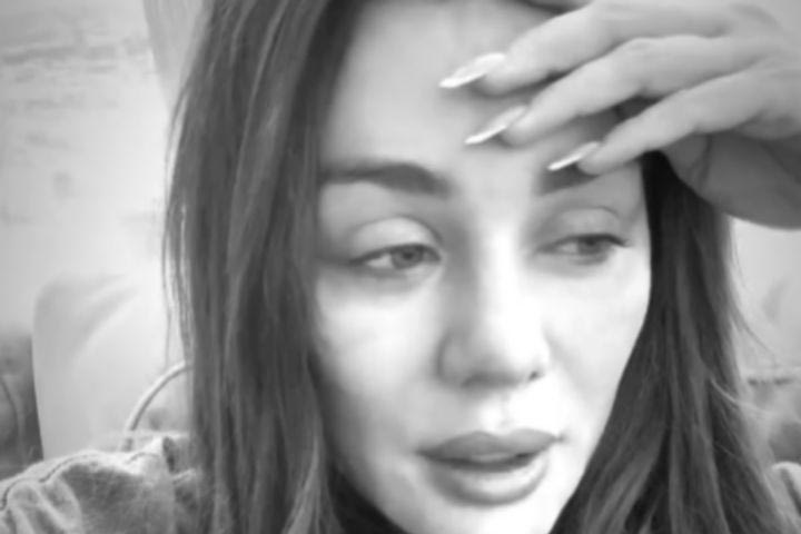 Συγκλονίζει η πρώην σύζυγος του Τίμα: “Δεν μπορείτε να φανταστείτε την κόλαση που ζούσα, πρέπει να σώσω το παιδί μου από αυτή την πληροφορία”