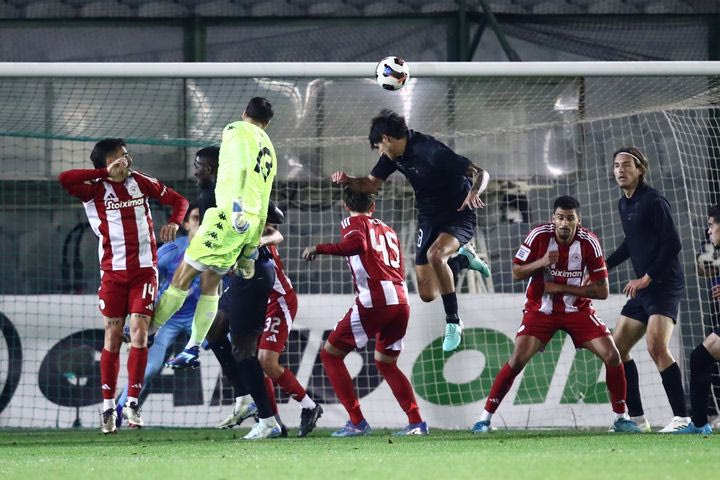 Athens Kallithea – Ολυμπιακός: Η κεφαλιά του Τζιάνι στο 90+2′ που έγραψε το τελικό 1-1