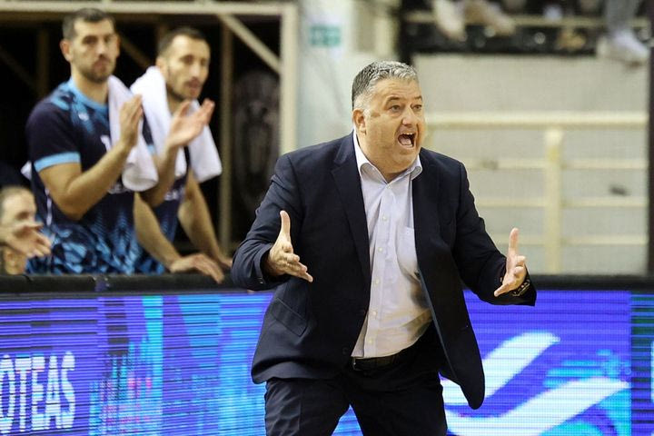 Γιατράς: “Αν υπήρχε αστυνομία του μπάσκετ θα με πήγαινε μέσα, πρέπει να κάνω ένα βήμα πίσω, αν μείνω θα το διαλύσω το έργο”