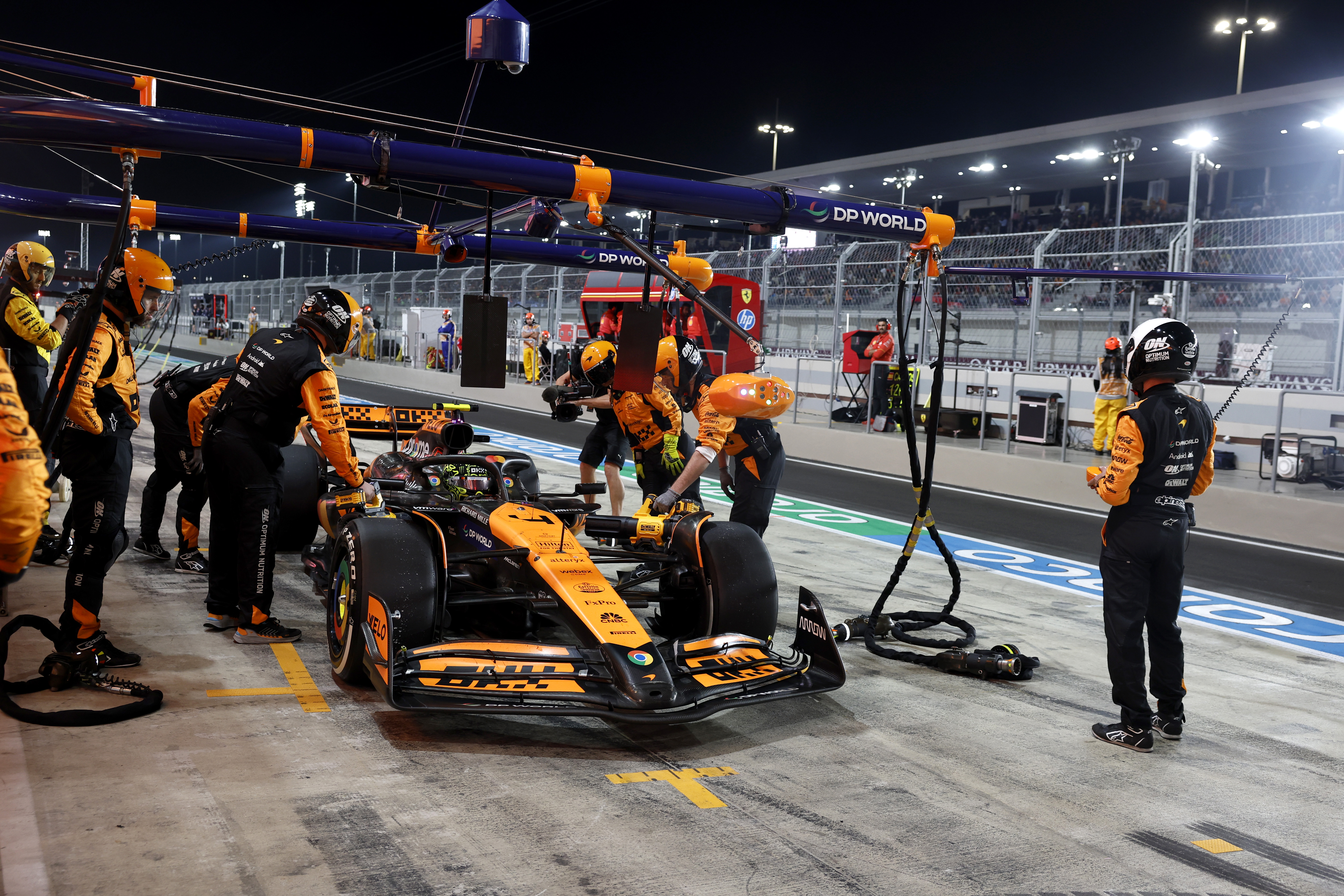 Πώς εξήγησε η FIA το συμβάν με τον καθρέπτη και την ποινή στον Νόρις στο GP του Κατάρ