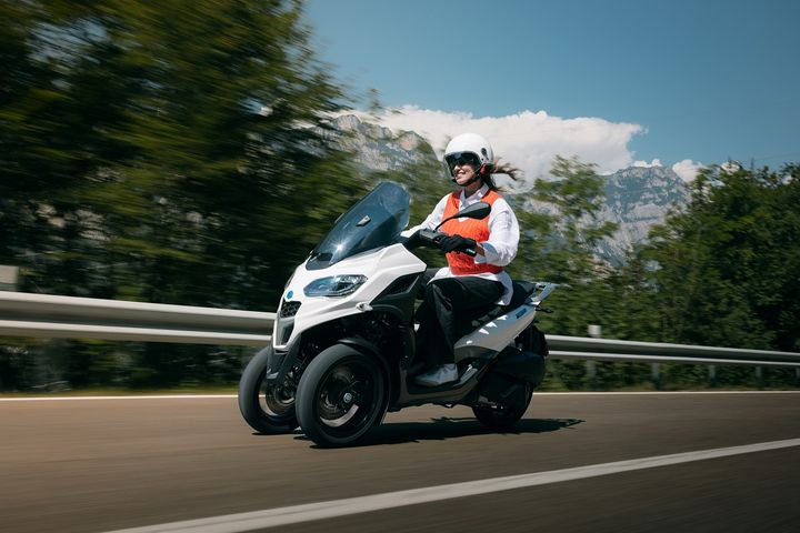 Τι αλλαγές φέρνει το νέο Piaggio MP3 στην ελαφρύτερη και πιο ευέλικτη έκδοση 310