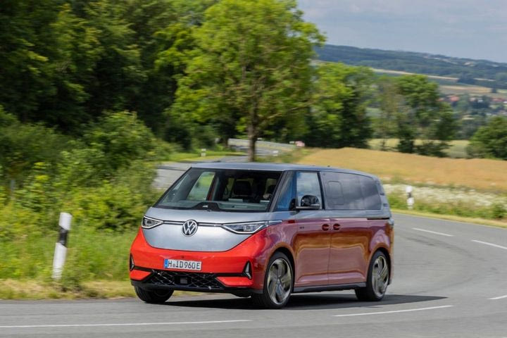 Το σύγχρονο “Bulli” με δύο νέες εκδόσεις- Τώρα το VW ID. Buzz σε έκδοση GTX αλλά και 7-θέσιο 