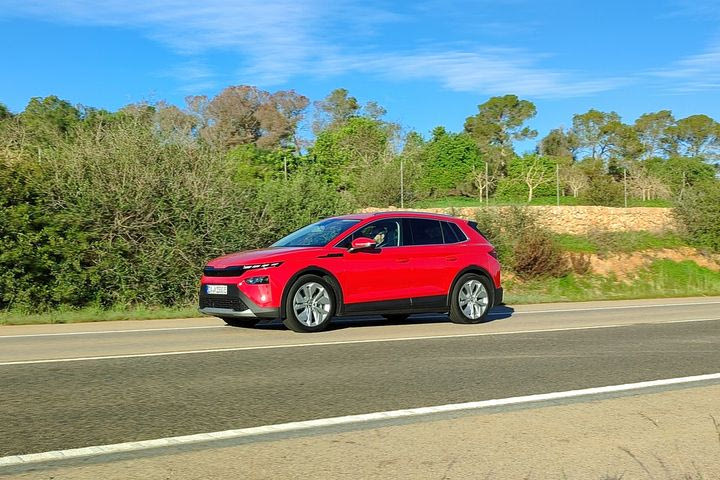 Αποστολή στη Μαγιόρκα: Οδηγούμε το SUV Elroq που σηματοδοτεί τη νέα εποχή της Skoda