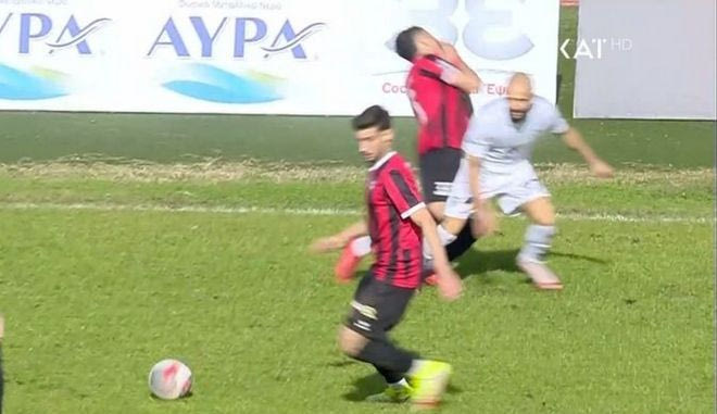 Ο Ουές αποβλήθηκε με δεύτερη κίτρινη στο 62′