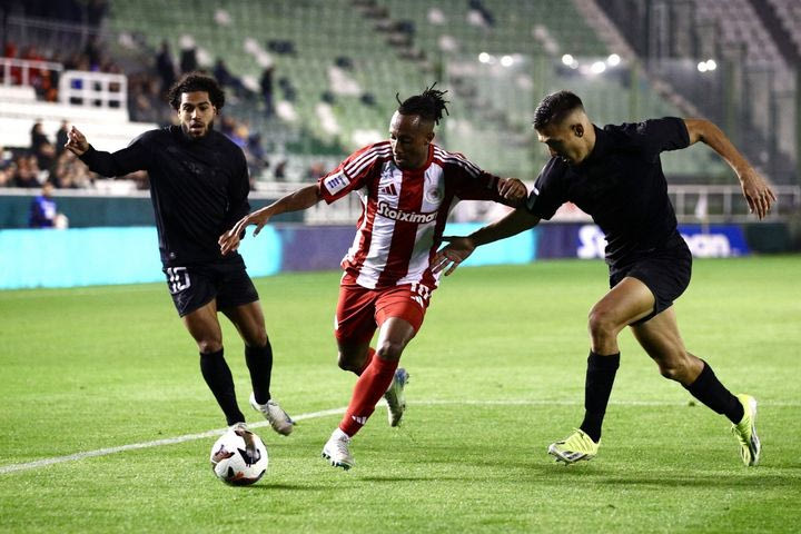 Stoiximan Super League: Η βαθμολογία μετά την ισοπαλία του Ολυμπιακού και το τέλος της 15ης αγωνιστικής