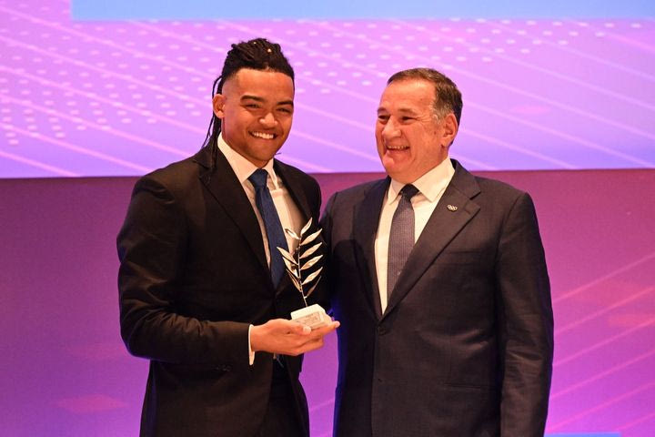 Ο ΠΣΑΤ βράβευσε τους Ολυμπιονίκες και τους Παραολυμπιονίκες του Παρισιού