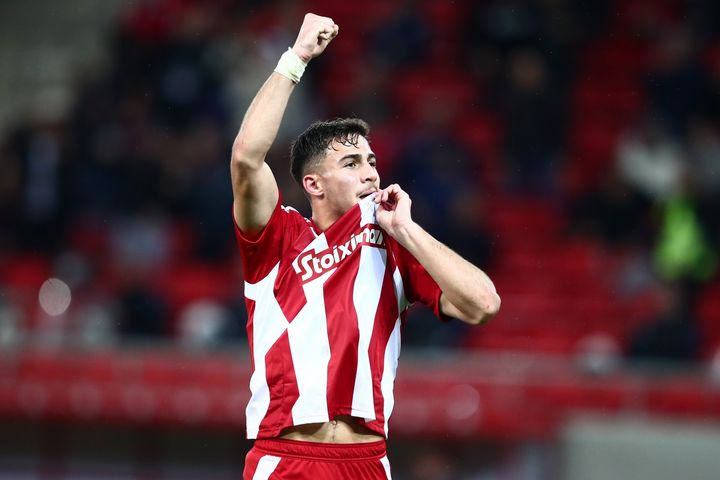 Ολυμπιακός – Βόλος 3-0: Οι ερυθρόλευκοι συνεχίζουν ακάθεκτοι και απολαμβάνουν τη μοναξιά της κορυφής