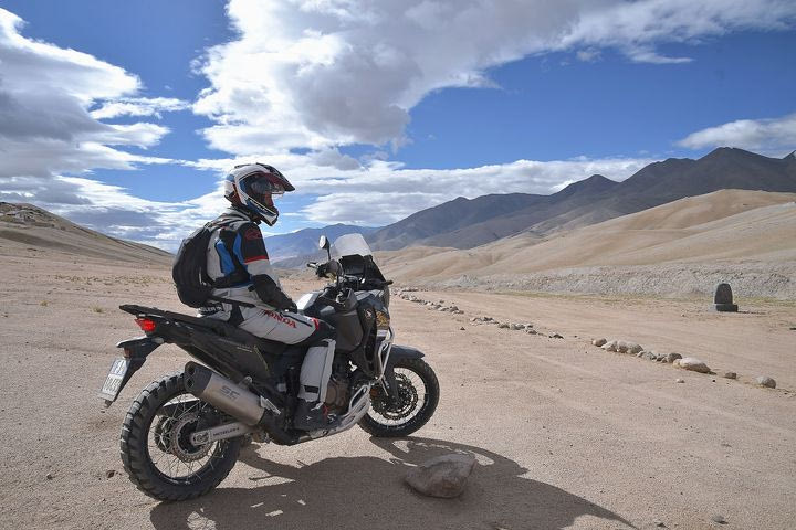 Έξι Honda Africa Twin διέσχισαν τέσσερα περάσματα των Ιμαλαΐων άνω των 5.000 μέτρων σε 8 ώρες