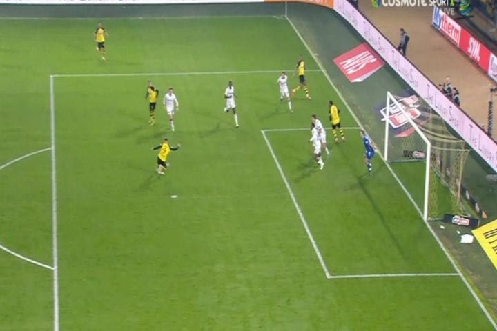 Το 1-0 για την ΑΕΚ με σκόρερ τον Λαμέλα από ασίστ του Μαρσιάλ