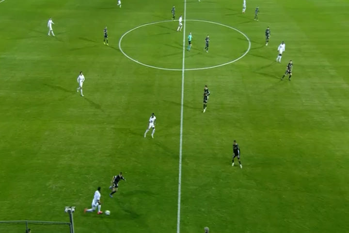 Η αδιανόητη κούρσα του Λιβάι και η ασίστ στον Μαρσιάλ για το 2-1 της ΑΕΚ