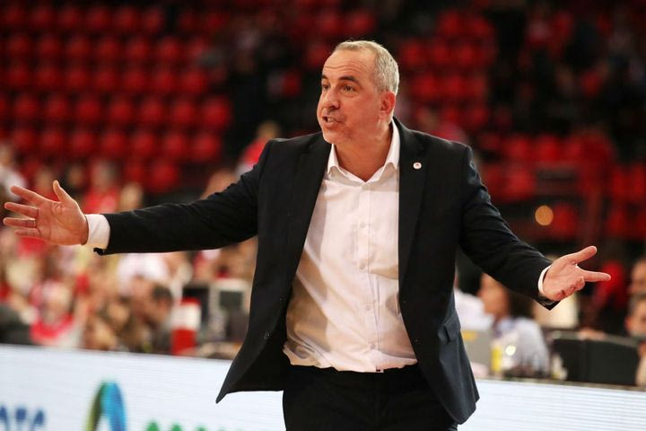 Λιμνιάτης: “Σιχαίνομαι το “δεν πειράζει”, κυριαρχήσαμε 40 λεπτά απέναντι στον Ολυμπιακό στο γήπεδό του”