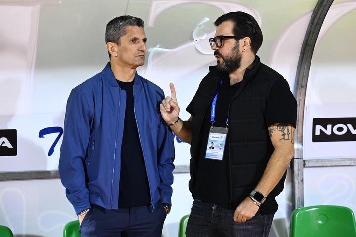 Κυριάκος: “Ο Ηλιόπουλος μπήκε χωρίς άδεια στα αποδυτήριά μας και έκανε λεκτικό μπούλινγκ στον Λουτσέσκου”