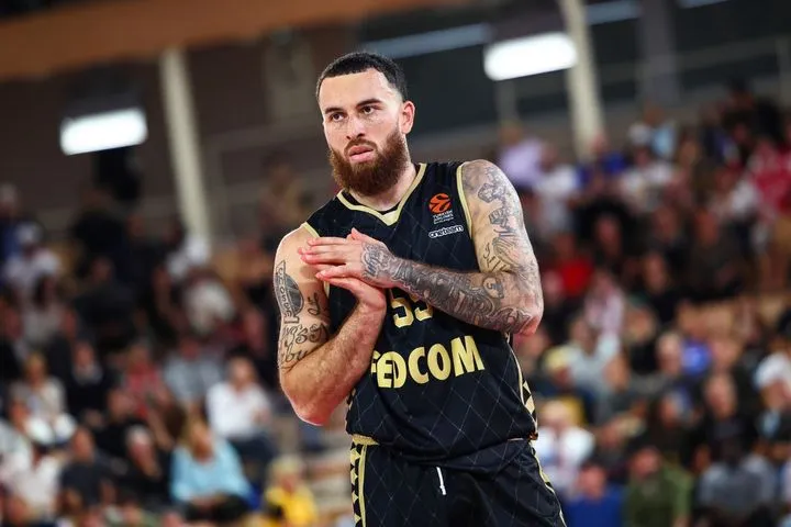 Μονακό – Παρί 109-103: Η ομάδα του Σπανούλη με ασταμάτητο Τζέιμς νίκησε την Παρί στο Κύπελλο Γαλλίας