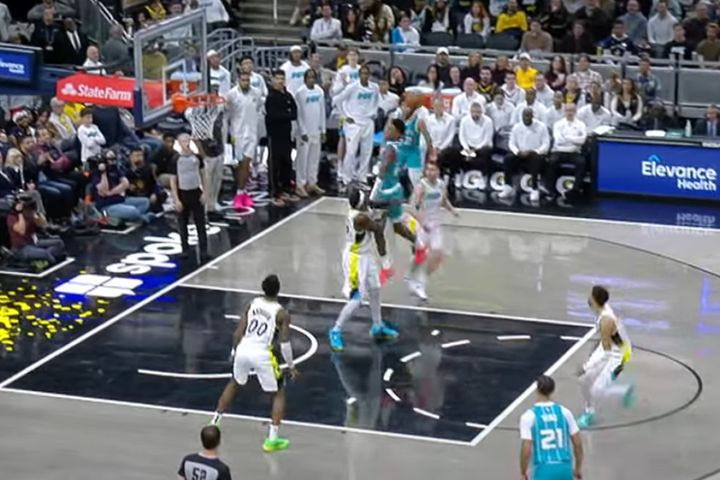 NBA: Ο Μπράντον Μίλερ “πέταξε” στην κορυφή του Top-10 της βραδιάς