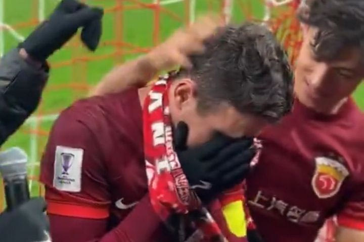 Με κλάματα αποχαιρέτησε ο Όσκαρ την Κίνα μετά από επτά χρόνια