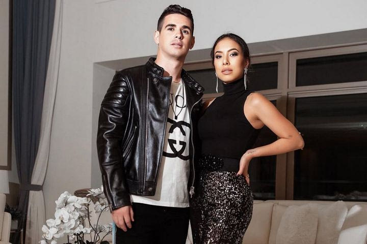 Ο Όσκαρ και η οικογένειά του αποχαιρετούν τη Σαγκάη – ένα κεφάλαιο γεμάτο αναμνήσεις