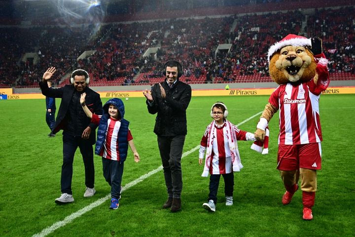 Ολυμπιακός και Stoiximan έστειλαν μήνυμα συμπερίληψης στο ματς με τον Βόλο: “Όλοι έχουμε θέση στο παιχνίδι”