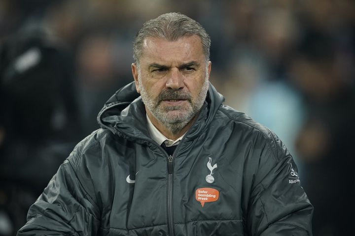 Ποστέκογλου: “Δεν χρειάζομαι υποστήριξη, δεν με ενδιαφέρουν τα συμβόλαια, αλλά η επιτυχία της ομάδας”