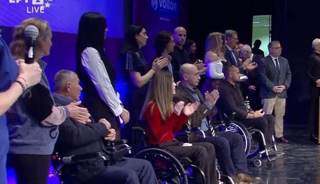 Η απονομή στους μεταλλιούχους Παραολυμπιονίκες του Παρισιού