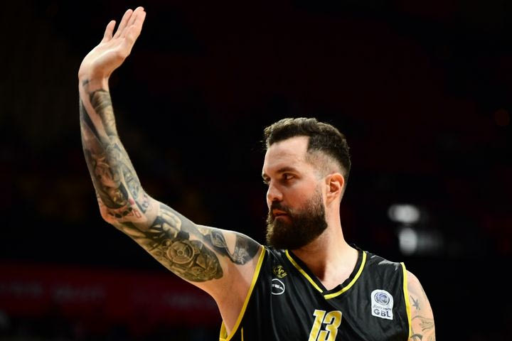 Ο Μίροσλαβ Ραντούλιτσα ξεκινάει καριέρα ποδοσφαιριστή στη Γ’ κατηγορία της Σερβίας: Αυτός είναι ο λόγος