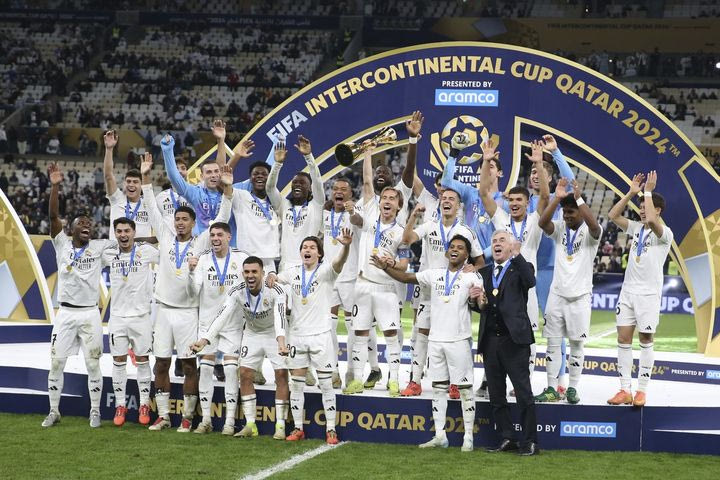 Ρεάλ – Πατσούκα 3-0: Οι μερένγκες έκαναν πάρτι στον τελικό του Διηπειρωτικού Κυπέλλου και σήκωσαν ακόμη ένα τρόπαιο
