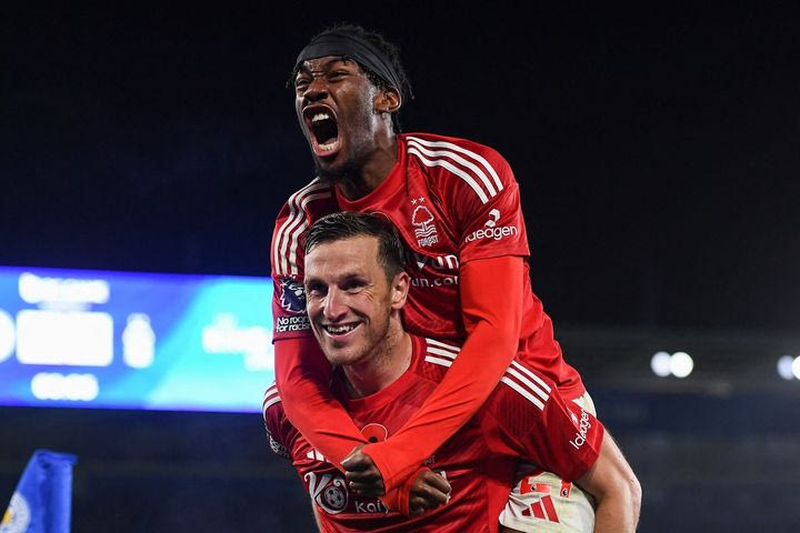 Μπρέντφορντ – Νότιγχαμ 0-2: Ασταμάτητοι οι κόκκινοι με Ελάνγκα και Άινα, άλωσαν το Λονδίνο και ανέβηκαν στην 3η θέση