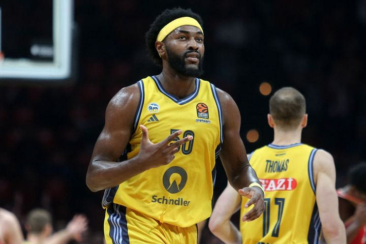 Μακάμπι – Μπάγερν 93-90: Οι Ισραηλινοί σόκαραν τους Γερμανούς, που είδαν την εξάδα να δυσκολεύει