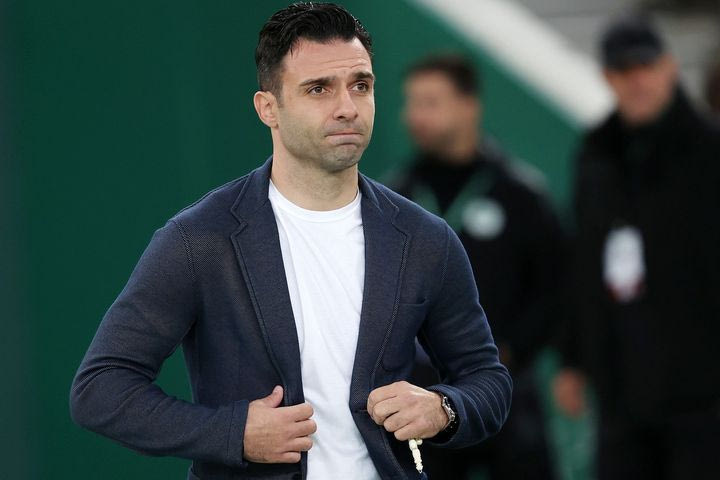 Ο αποχαιρετισμός του Γιώργου Τζαβέλλα στους παίκτες του Παναθηναϊκού